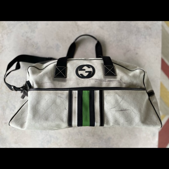 Gucci Original Cream Duffle Bag with Details in Black and Green - Picture 3 of 16